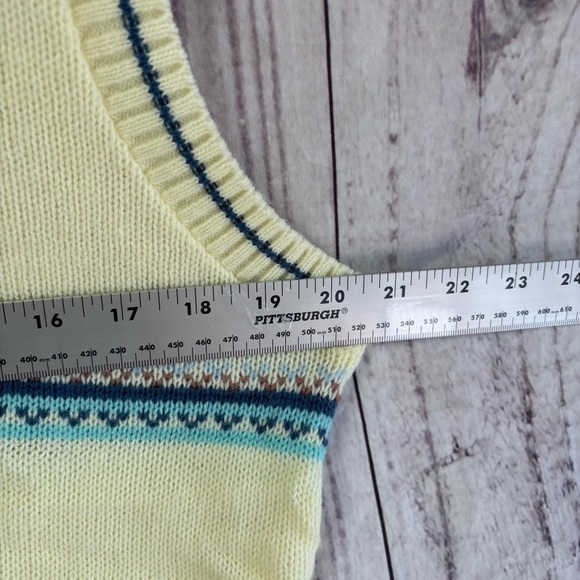 Vintage Knit Cream & Pastel Preppy Sweater Vest Medium NWT - Picture 5 of 6
